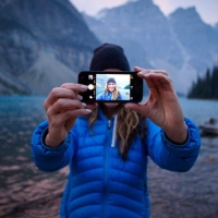 ����������