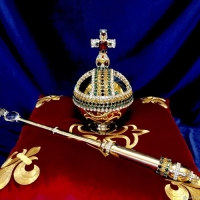 �������