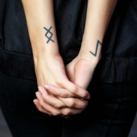 ����������